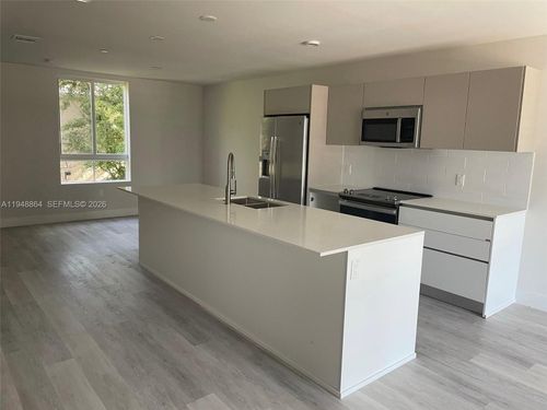 unit-2220-2555 Ne 193rd St, Miami, FL, 33180-3475 | Card Image