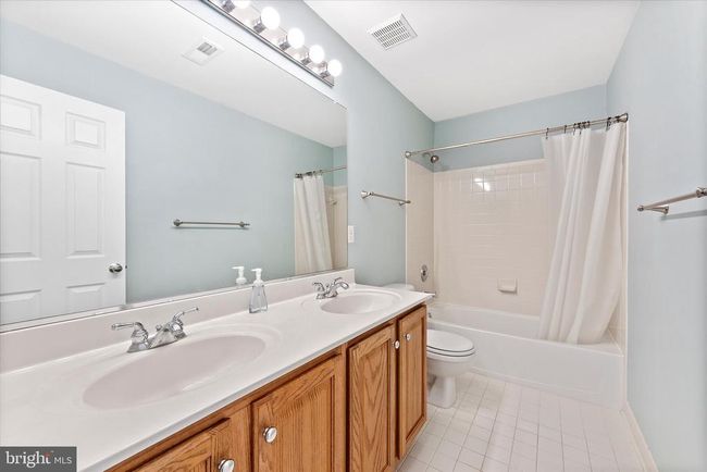 17760 Julie Ann Ct, House other with 4 bedrooms, 4 bathrooms and null parking in HAMILTON VA | Image 43