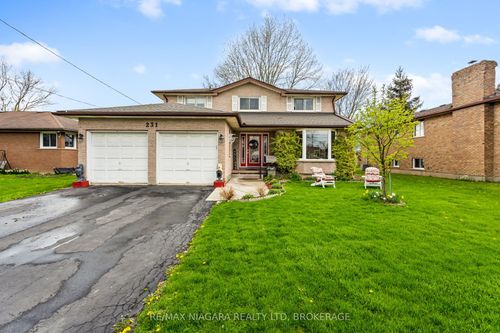 231 W Side Rd, Port Colborne, ON, L3K5L1 | Card Image