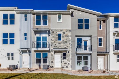 1068 S 2760 E, Spanish Fork, UT, 84660-6368 | Card Image