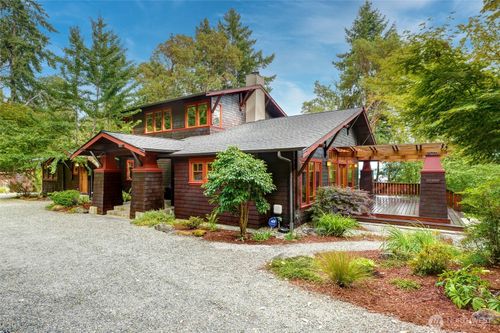 27612 94th Ave Sw, Vashon, WA, 98070-8646 | Card Image