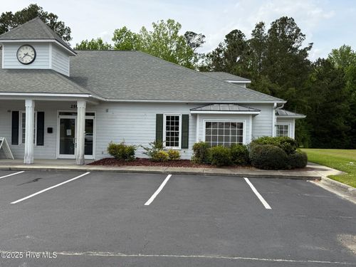 2599 Henderson Dr, Jacksonville, NC, 28546-5253 | Card Image