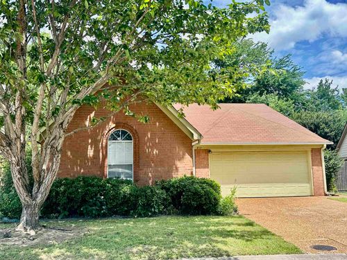 817 Pecan Gardens Cir W, Memphis, TN, 38122-2536 | Card Image