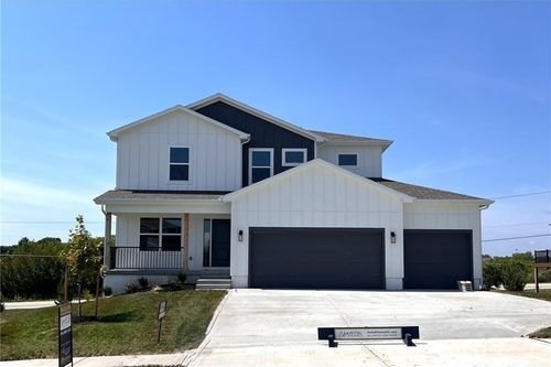 505 Sw New Port Dr, Blue Springs, MO, 64014 | Card Image