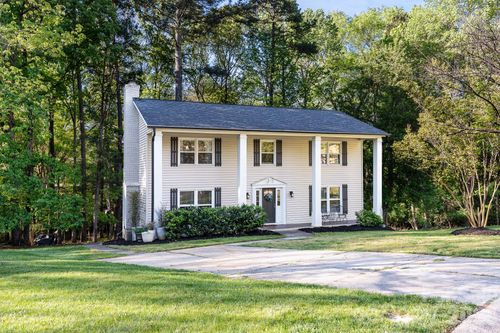 8124 Red Cap Ln, Charlotte, NC, 28270-1060 | Card Image