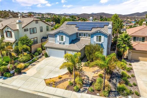63 Volta Del Tintori St, Lake Elsinore, CA, 92532 | Card Image