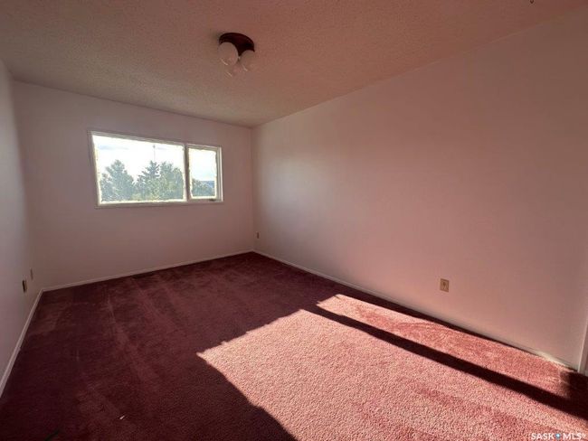 502 Busteed St, House other with 6 bedrooms, 4 bathrooms and 6 parking in Kerrobert SK | Image 27