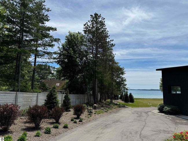 12639 N Northport Point Rd, Home with 0 bedrooms, 0 bathrooms and null parking in Northport MI | Image 34