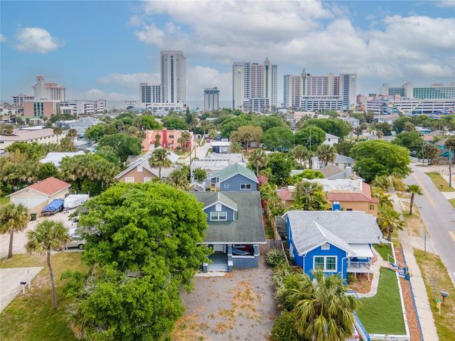 416 N Peninsula Dr, House other with 5 bedrooms, 4 bathrooms and null parking in Daytona Beach FL | Image 9