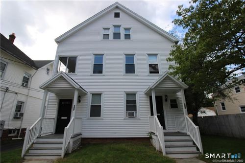 fl-3rd-151 Quaker Ln S, West Hartford, CT, 06119-1635 | Card Image