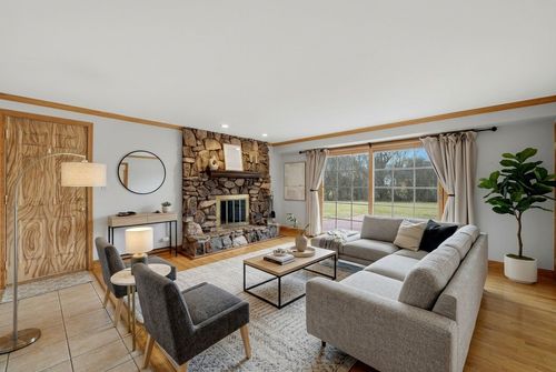 765 Concord Ln, Hoffman Estates, IL, 60192-1834 | Card Image