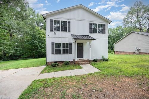 415 Pinecroft Ln, Spencer, NC, 28159-1725 | Card Image