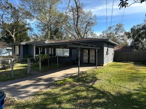 2309 Bradford St, West Orange, TX, 77630-6278 | Card Image