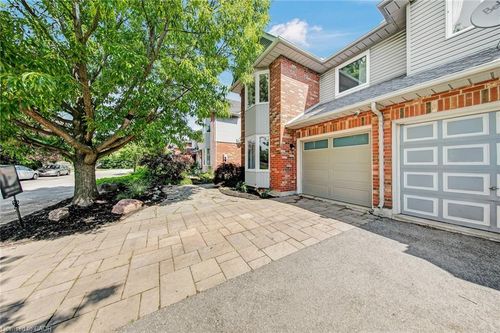 1305 Walker'S Line, Burlington, ON, L7M4N7 | Card Image