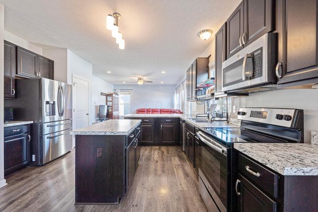 8698 Aconite Dr, House other with 3 bedrooms, 3 bathrooms and null parking in Blacklick OH | Image 6