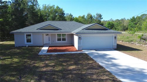 102 Malauka Trl, Ocklawaha, FL, 32179-6240 | Card Image