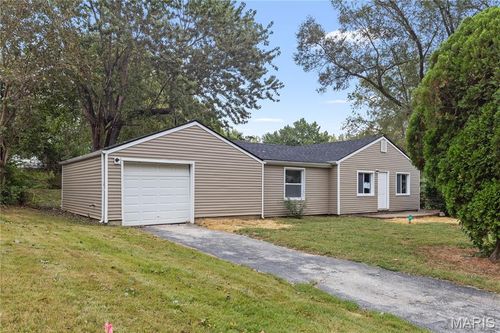 9806 Winkler Dr, Saint Louis, MO, 63136-3050 | Card Image