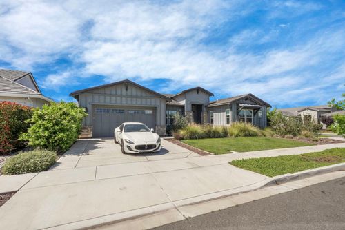 2573 Feathermint Ln, Turlock, CA, 95382-8139 | Card Image