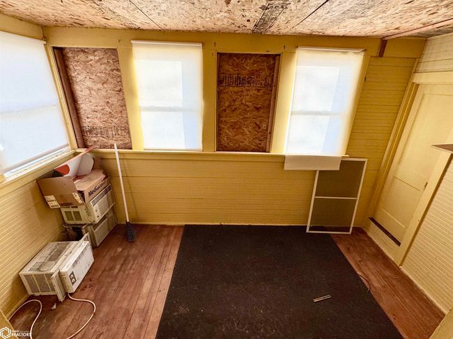 315 S Division St, Home with 3 bedrooms, 1 bathrooms and 1 parking in Audubon IA | Image 22