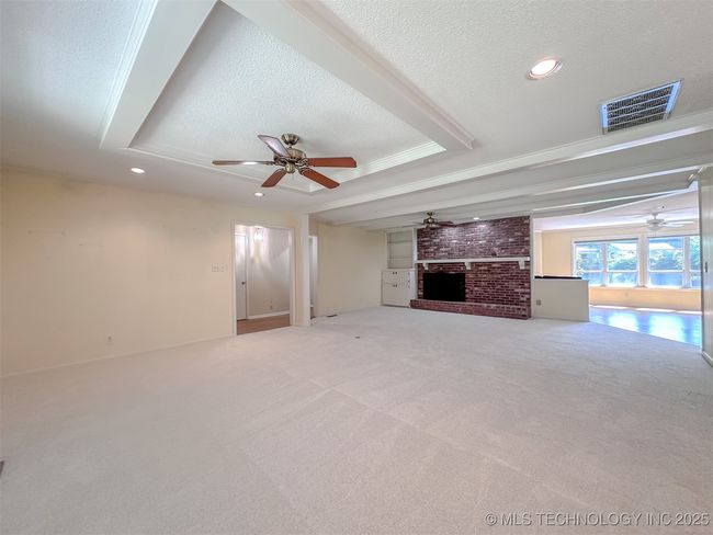 5807 S New Haven Ave, House other with 3 bedrooms, 3 bathrooms and null parking in Tulsa OK | Image 9