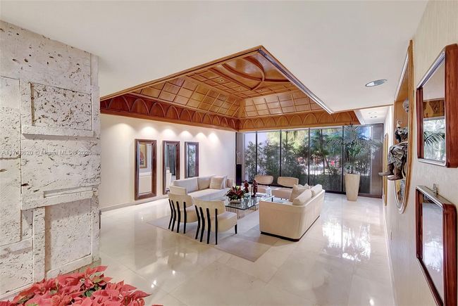 C308 - 3 Grove Isle Dr, Condo with 2 bedrooms, 2 bathrooms and null parking in Coconut Grove FL | Image 13