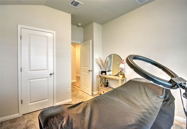 257 Fossil Dr, House other with 4 bedrooms, 2 bathrooms and 2 parking in Kyle TX | Image 5