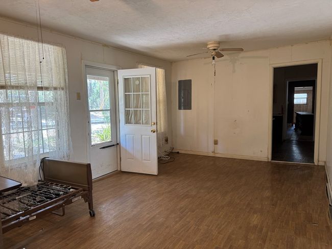5011 F St, House other with 2 bedrooms, 2 bathrooms and null parking in CEDAR KEY FL | Image 8