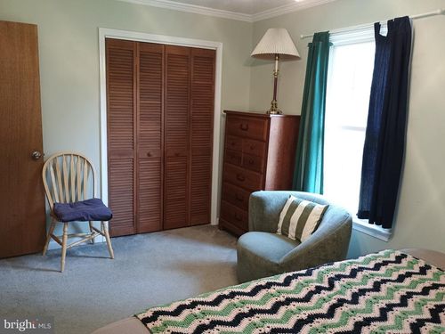 8126 Botha Rd, WARRENTON, VA, 20186-8431 | Card Image