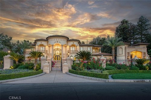 6060 N Van Ness Blvd, Fresno, CA, 93711-1205 | Card Image