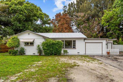 1175 20th Ave, Vero Beach, FL, 32960-6717 | Card Image