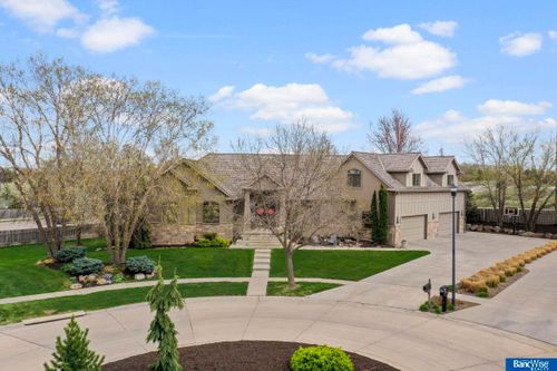 6948 Kings Ct, Lincoln, NE, 68516-2455 | Card Image