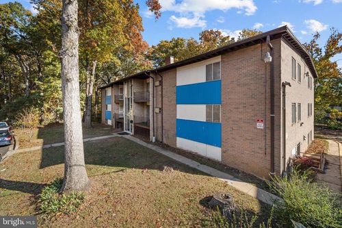 apt-204-2310 Ewing Ave, SUITLAND, MD, 20746-4730 | Card Image