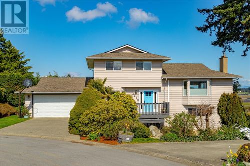 2518 Monte Vista Pl, Victoria, BC, V8Z6Y3 | Card Image