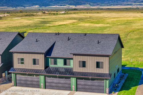 1628 Hubbard Way, Driggs, ID, 83422-5067 | Card Image