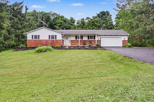 121 Cherokee Trl, Granville, OH, 43023-9634 | Card Image