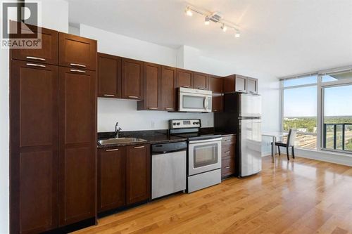 1306-3830 Brentwood Rd Nw, Calgary, AB, T2L2J9 | Card Image