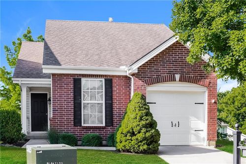 1923 Nw 82nd Ter, Kansas City, MO, 64151-8227 | Card Image