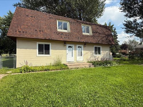 903-901 12th St Sw, Forest Lake, MN, 55025-1742 | Card Image