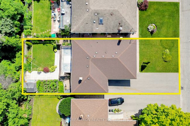 94 Camborne Ave, House other with 4 bedrooms, 2 bathrooms and 5 parking in North York ON | Image 36