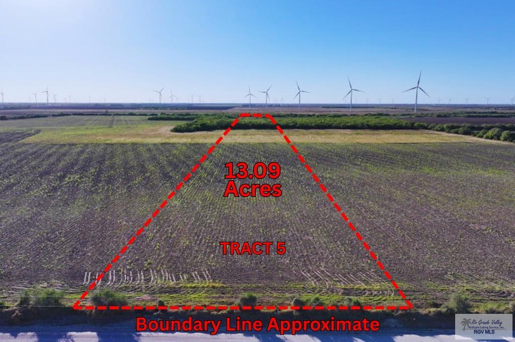 Land in Lyford