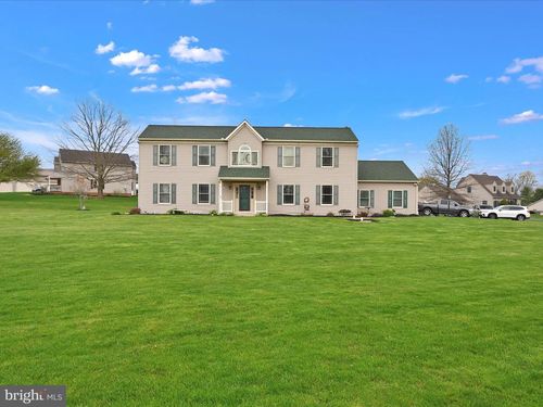 1802 Mansion Ln, MOUNT JOY, PA, 17552-8914 | Card Image