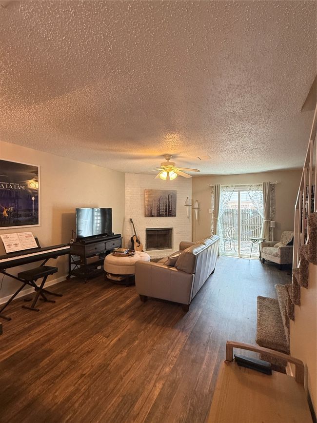 66 Abbey Rd, Townhouse with 2 bedrooms, 2 bathrooms and null parking in Euless TX | Image 4