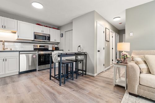 apt-7-8 Lafayette Park, Lynn, MA, 01902-2404 | Card Image