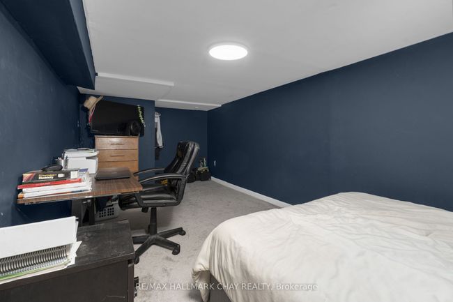 7 Napier St, House other with 3 bedrooms, 1 bathrooms and 7 parking in Barrie ON | Image 21