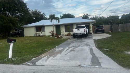 2289 Se Seamist St, Port St. Lucie, FL, 34952-6851 | Card Image