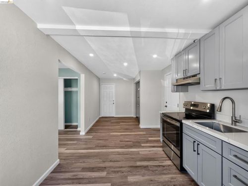 2322 Peachtree Cir, Antioch, CA, 94509-5872 | Card Image