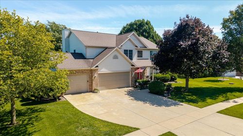3711 Rave Rd, Bloomington, IL, 61704-8643 | Card Image