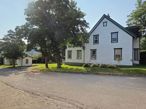 20 North St, Lockeport, NS, B0T1L0 | Card Image