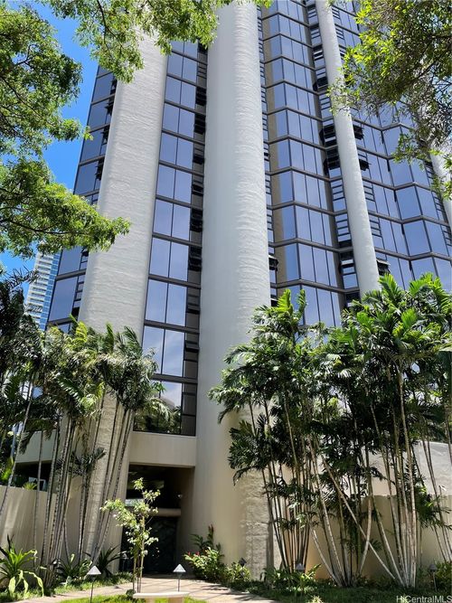 apt-1703-930 Kaheka St, Honolulu, HI, 96814-2464 | Card Image