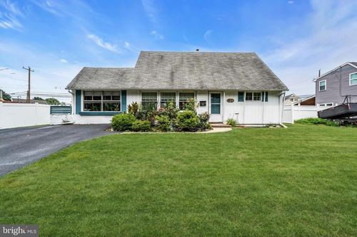 129 Plumbridge Dr, LEVITTOWN, PA, 19056-3534 | Card Image
